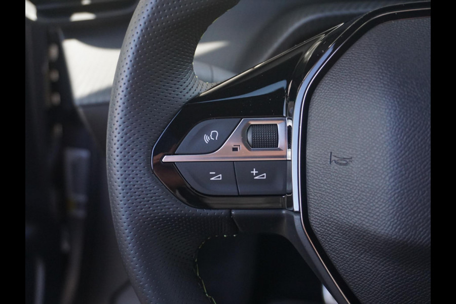 Peugeot e-2008 EV GT Avantage 54 kWh 360 Camera