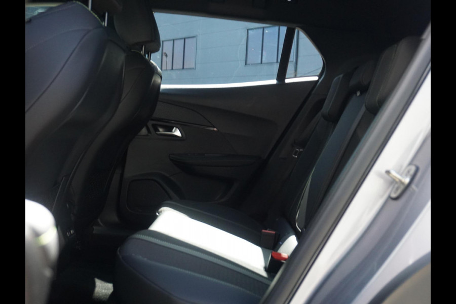 Peugeot e-2008 EV GT Avantage 54 kWh 360 Camera