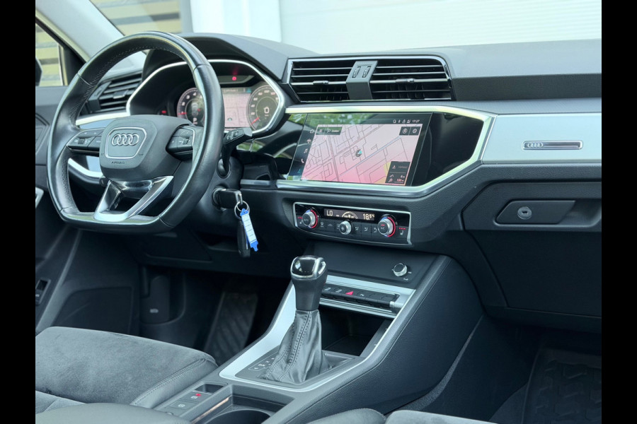 Audi Q3 Sportback 35 TFSI S Edition Matrix/AppleCar/Camera