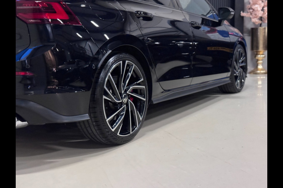 Volkswagen Golf 2.0 TSI GTI PANO | HUD | LEDER | DYNAUDIO | VOL!