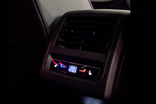 Volkswagen Golf 2.0 TSI GTI PANO | HUD | LEDER | DYNAUDIO | VOL!