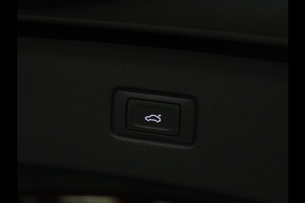 Audi Q7 60 TFSI e quattro Competition S-LINE [LUCHTVERING, MEMORY SEATS, CRUISE CONTROL, TREKHAAK, APPLE CARPLAY, ANDROID AUTO, ACHTERUITRIJCAMERA, PDC V+A, STOELVERWARMING, NIEUWSTAAT]