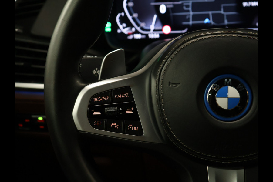BMW X5 xDrive45e M Sport [ADAPTIVE CRUISE, SCHUIFKANTELDAK, APPLE CARPLAY, MEMORY SEATS, CAMERA,STOELVERWARMING, DIGITAL DASH, ELEK.. ACHTERKLEP,  NAVIGATIE, NIEUWSTAAT]