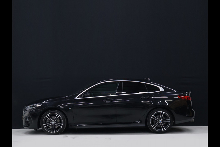 BMW 2 Serie Gran Coupé 218i M Sport [APPLE CARPLAY, ANDROID, CAMERA, CRUISE CONTROL, DIGITAL DASH, PDC V+A, VOL LEDER, NAVIGATIE, NIEUWSTAAT]