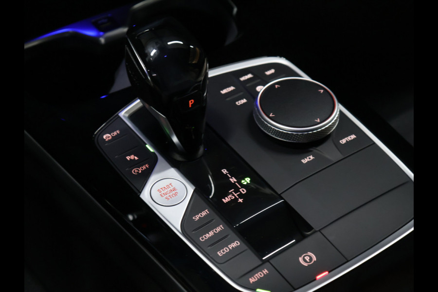 BMW 2 Serie Gran Coupé 218i M Sport [APPLE CARPLAY, ANDROID, CAMERA, CRUISE CONTROL, DIGITAL DASH, PDC V+A, VOL LEDER, NAVIGATIE, NIEUWSTAAT]
