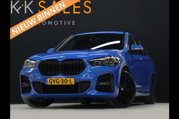 BMW X1 xDrive25e M Sport [HEAD UP DISPLAY,  APPLE CARPLAY, CAMERA, ELEK ACHTERKLEP,  CRUISE CONTROL, MEMORY SEATS, VOL LEDER, NAVIGATIE, NIEUWSTAAT]