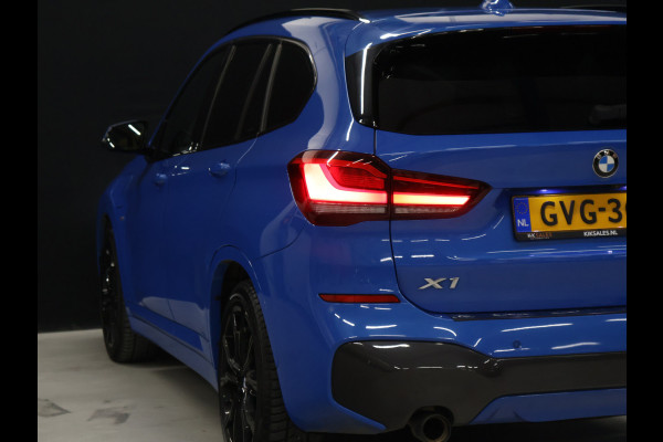 BMW X1 xDrive25e M Sport [HEAD UP DISPLAY,  APPLE CARPLAY, CAMERA, ELEK ACHTERKLEP,  CRUISE CONTROL, MEMORY SEATS, VOL LEDER, NAVIGATIE, NIEUWSTAAT]