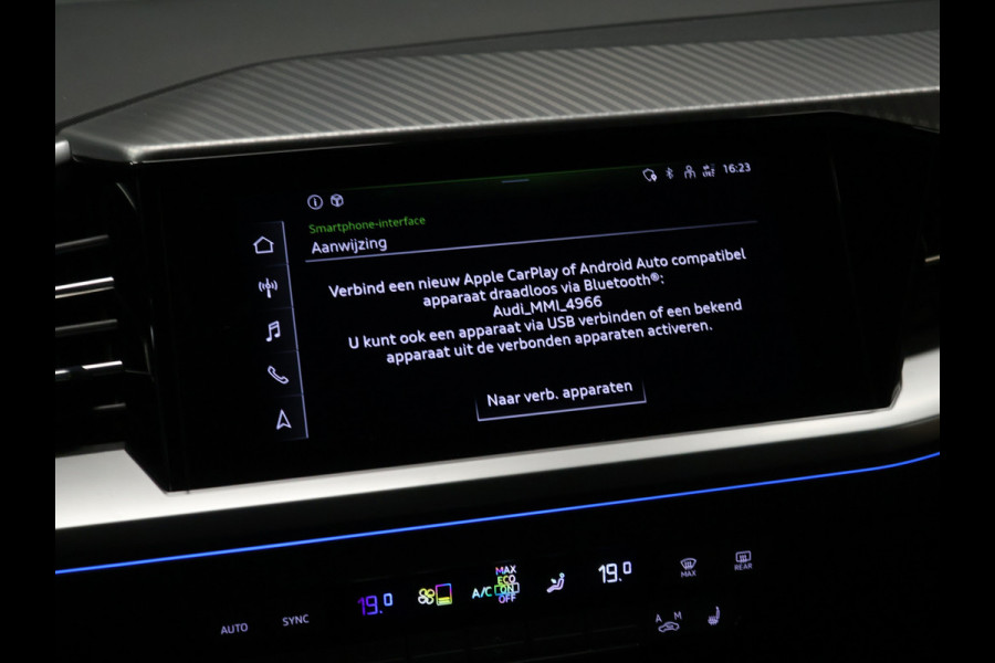 Audi Q4 e-tron 40 Advanced edition 77 kWh [ADAPTIVE CRUISE, CAMERA, SONOS AUDIO INSTALLATIE, TREKHAAK, APPLE CARPLAY, SFEERVERLICHTING, STOELVERWARMING, ELEK.. ACHTERKLEP, NAVIGATIE, NIEUWSTAAT]