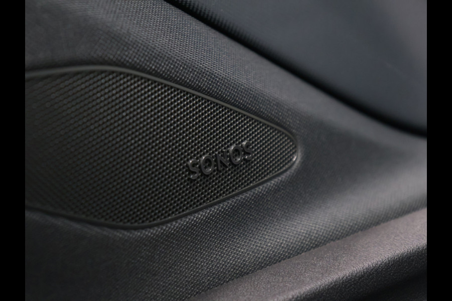 Audi Q4 e-tron 40 Advanced edition 77 kWh [ADAPTIVE CRUISE, CAMERA, SONOS AUDIO INSTALLATIE, TREKHAAK, APPLE CARPLAY, SFEERVERLICHTING, STOELVERWARMING, ELEK.. ACHTERKLEP, NAVIGATIE, NIEUWSTAAT]