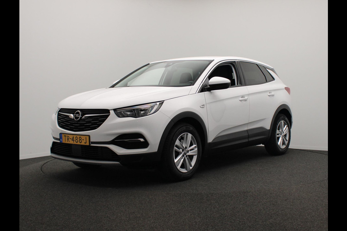 Opel Grandland X 1.2 Turbo Business Executive | Origineel NL | Trekhaak | Navigatie |