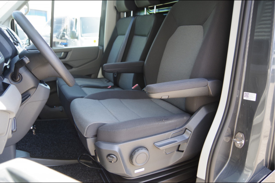 Volkswagen Crafter 35 2.0 TDI L3H3(L2H2) Highline MARGE! 140PK AUT. LED, TREKHAAK, ADAPT. CRUISE, CAMERA, NAVI, NL AUTO, NAP