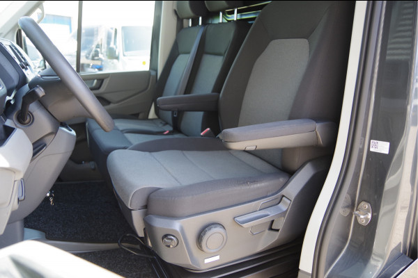 Volkswagen Crafter 35 2.0 TDI L3H3(L2H2) Highline MARGE! 140PK AUT. LED, TREKHAAK, ADAPT. CRUISE, CAMERA, NAVI, NL AUTO, NAP