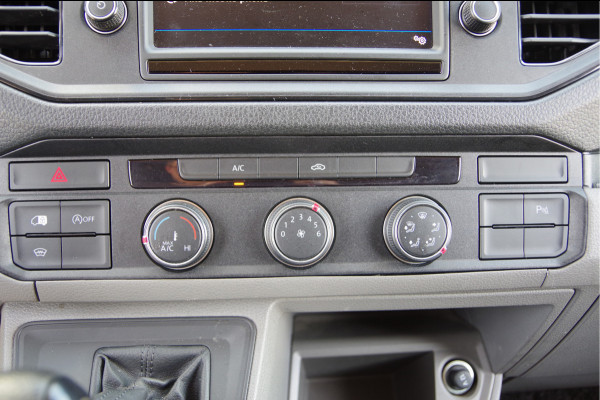 Volkswagen Crafter 35 2.0 TDI L3H3(L2H2) Highline MARGE! 140PK AUT. LED, TREKHAAK, ADAPT. CRUISE, CAMERA, NAVI, NL AUTO, NAP