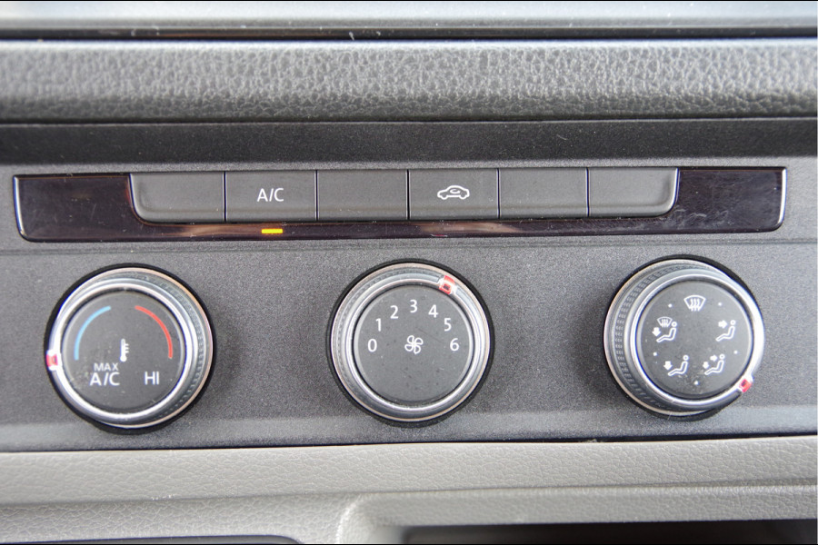 Volkswagen Crafter 35 2.0 TDI L3H3(L2H2) Highline MARGE! 140PK AUT. LED, TREKHAAK, ADAPT. CRUISE, CAMERA, NAVI, NL AUTO, NAP
