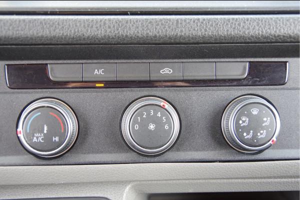 Volkswagen Crafter 35 2.0 TDI L3H3(L2H2) Highline MARGE! 140PK AUT. LED, TREKHAAK, ADAPT. CRUISE, CAMERA, NAVI, NL AUTO, NAP
