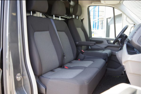 Volkswagen Crafter 35 2.0 TDI L3H3(L2H2) Highline MARGE! 140PK AUT. LED, TREKHAAK, ADAPT. CRUISE, CAMERA, NAVI, NL AUTO, NAP