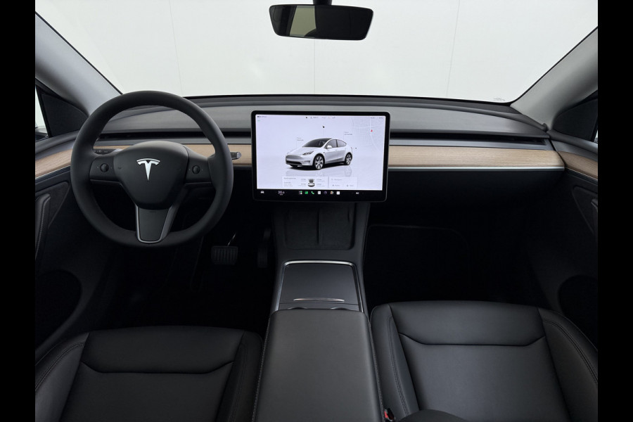 Tesla Model Y Long Range AWD 75kWh SOH 94% Warmtepomp AI-Computer Traffic Aware Adap.Cruise Leder Panoramadak Navi Ecc Camera Stoel+Stuurverwa Privacy Glas Lmv Elek.Achterklep Led Elek.Stoelen+Memory 4WD Fabrieksgarantie tot 15-02-2027 - Garantie op de Accu+Motor tot 15-2-2031/192.000km