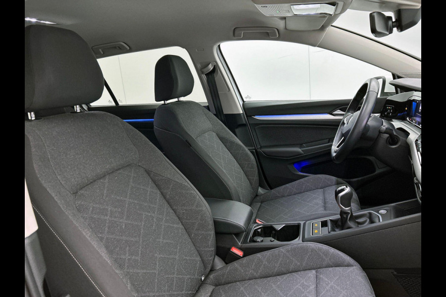 Volkswagen Golf Variant 1.0 TSI Life CARPLAY | AD-CRUISE | VIRTUAL | SFEERVERLICHTING