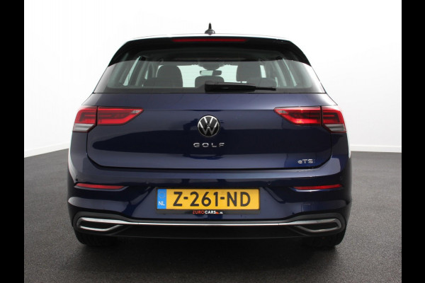 Volkswagen Golf 1.5 eTSI 150pk DSG Style Navigatie Apple Carplay/Android Auto Parkeersensoren Camera Park Assist Adaptive Cruise Control Blind Spot Assist Stoel- en stuurverwarming Ledverlichting Virtual Cockpit Lane Assist Climatronic