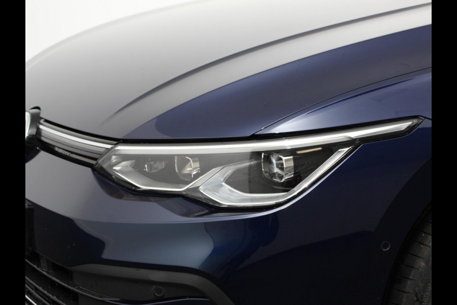 Volkswagen Golf 1.5 eTSI 150pk DSG Style Navigatie Apple Carplay/Android Auto Parkeersensoren Camera Park Assist Adaptive Cruise Control Blind Spot Assist Stoel- en stuurverwarming Ledverlichting Virtual Cockpit Lane Assist Climatronic
