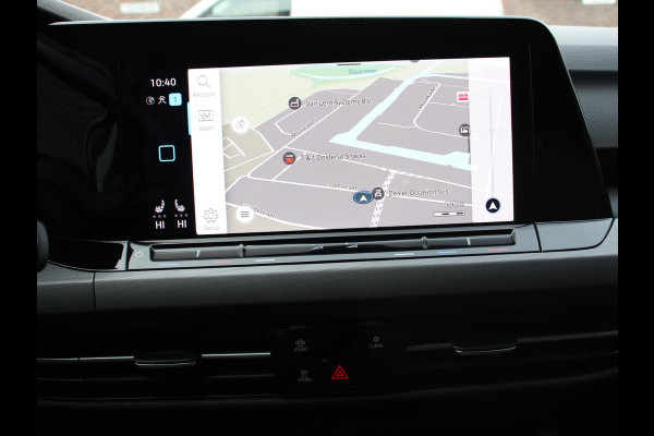 Volkswagen Golf 1.5 eTSI 150pk DSG Style Navigatie Apple Carplay/Android Auto Parkeersensoren Camera Park Assist Adaptive Cruise Control Blind Spot Assist Stoel- en stuurverwarming Ledverlichting Virtual Cockpit Lane Assist Climatronic