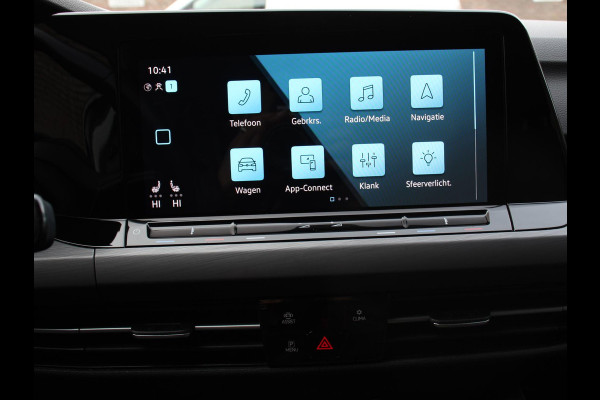 Volkswagen Golf 1.5 eTSI 150pk DSG Style Navigatie Apple Carplay/Android Auto Parkeersensoren Camera Park Assist Adaptive Cruise Control Blind Spot Assist Stoel- en stuurverwarming Ledverlichting Virtual Cockpit Lane Assist Climatronic