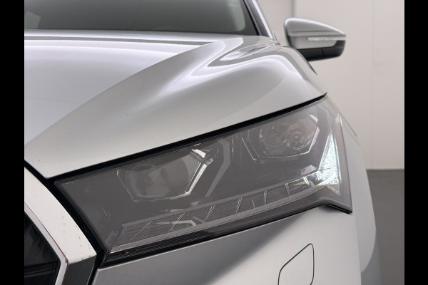 Škoda ENYAQ iV 60 SOH 90% Warmtepomp Trekhaak Panoramadak Adap.Cruise Navi Ecc 360°Camera Apple Carplay Android Auto Stuurverwarming Privacy Glas Lmv 19" Led matrix Keyless advanced Rijstrooksensor Origineel Nederlandse Auto