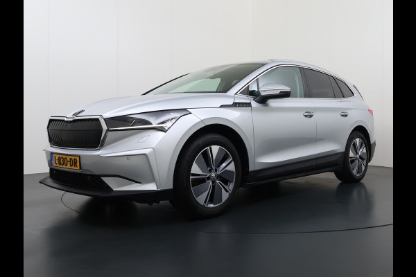 Škoda ENYAQ iV 60 SOH 90% Warmtepomp Trekhaak Panoramadak Adap.Cruise Navi Ecc 360°Camera Apple Carplay Android Auto Stuurverwarming Privacy Glas Lmv 19" Led matrix Keyless advanced Rijstrooksensor Origineel Nederlandse Auto