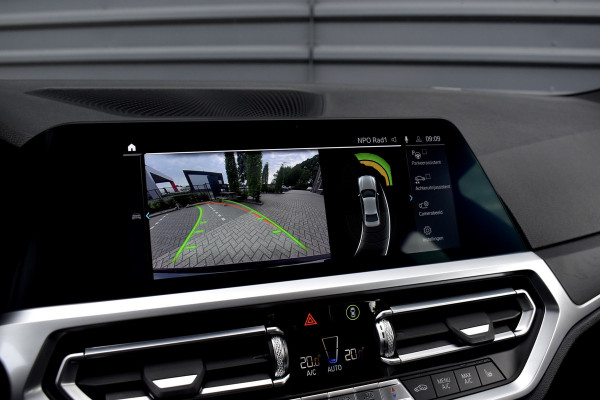 BMW 3 Serie 330e M Sport Individual | 19'' Wielen | Lederen Bekleding | CarPlay | Audio Media Pack | 1e Eigenaar |