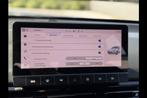 MG Mg4 electric Standard 51 kWh | Apple Carplay/Android Auto, ACC, Climate, PDC, Lichtsensor |
