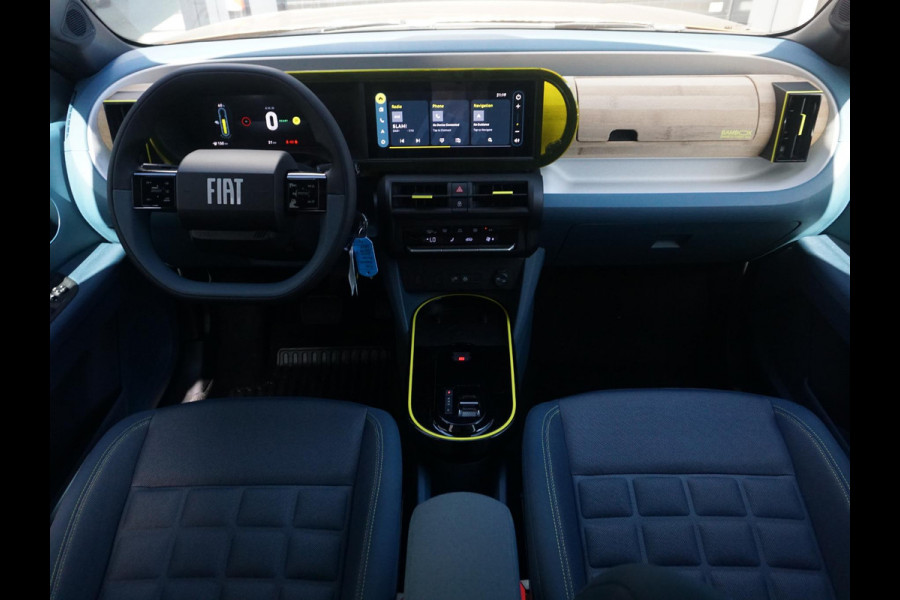 Fiat Grande Panda La Prima 7,4 kW 44 kWh | Uit voorraad leverbaar | Clima | Cruise | Camera | Apple Carplay | 17" | Navi