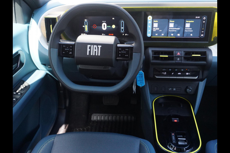 Fiat Grande Panda La Prima 7,4 kW 44 kWh | Uit voorraad leverbaar | Clima | Cruise | Camera | Apple Carplay | 17" | Navi