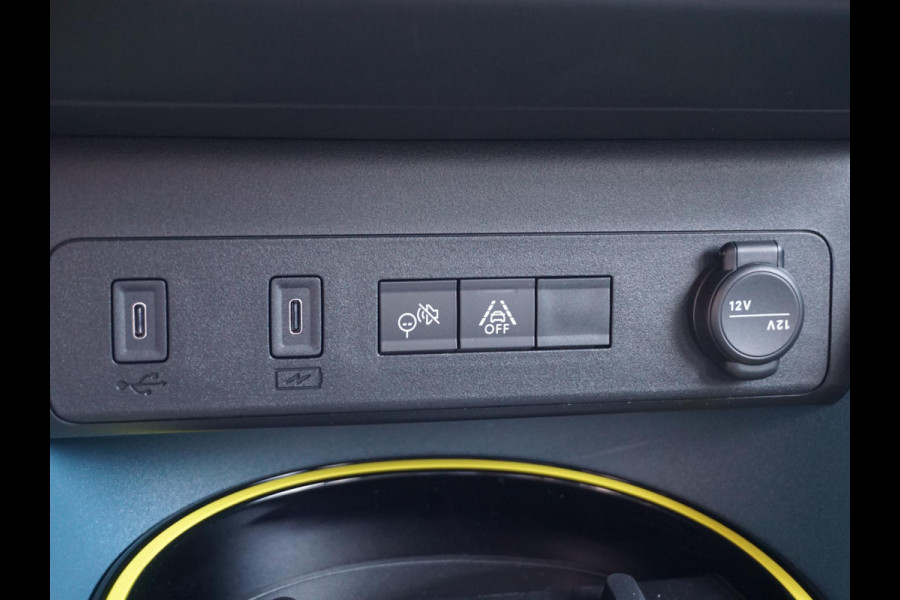 Fiat Grande Panda La Prima 7,4 kW 44 kWh | Uit voorraad leverbaar | Clima | Cruise | Camera | Apple Carplay | 17" | Navi