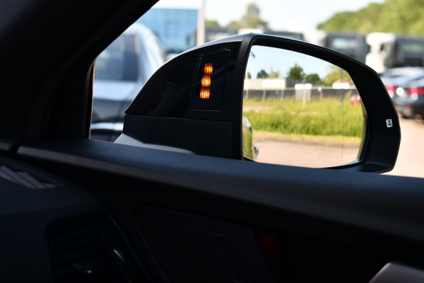 Audi Q5 50 TFSI e S-edition Luchtv ACC 360 HUD