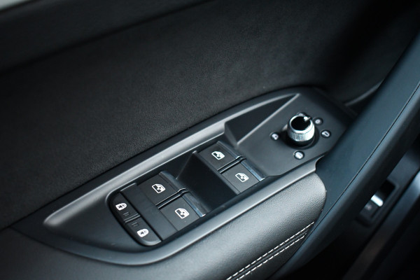 Audi Q5 50 TFSI e S-edition Luchtv ACC 360 HUD