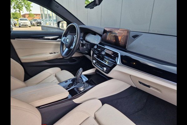 BMW 5 Serie Touring 530e BMW garantie t/m 2028!
