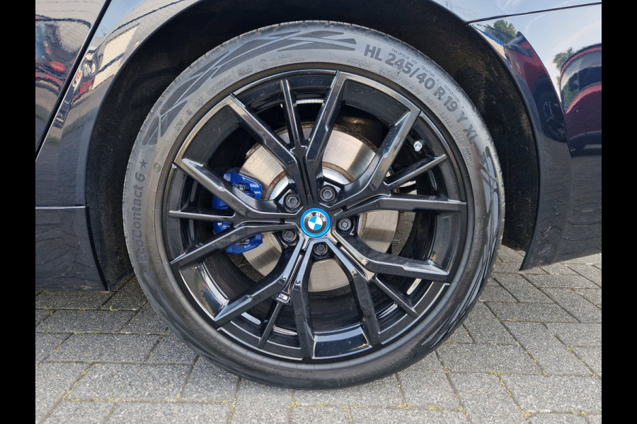 BMW 5 Serie Touring 530e BMW garantie t/m 2028!