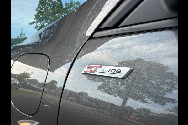Ford Kuga 2.5 PHEV ST-Line X - Automaat - Navi - E.Trekhaak - Winterpakket