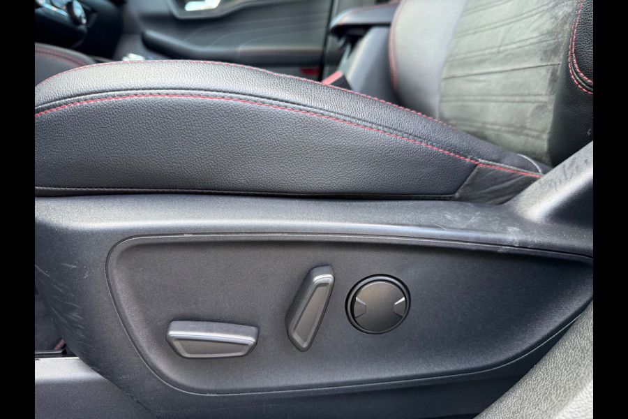 Ford Kuga 2.5 PHEV ST-Line X - Automaat - Navi - E.Trekhaak - Winterpakket