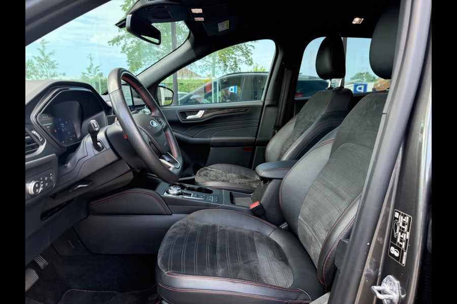 Ford Kuga 2.5 PHEV ST-Line X - Automaat - Navi - E.Trekhaak - Winterpakket