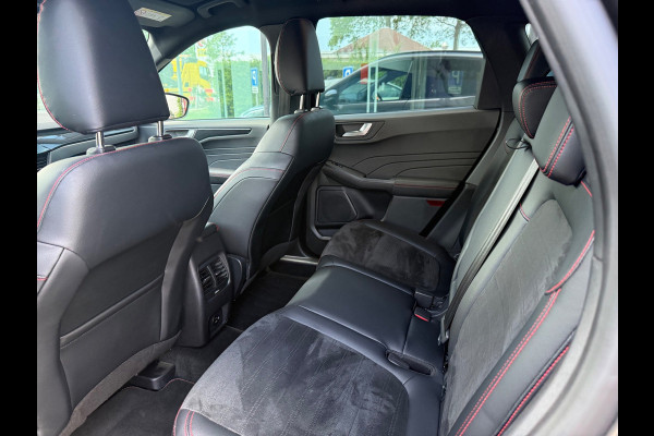 Ford Kuga 2.5 PHEV ST-Line X - Automaat - Navi - E.Trekhaak - Winterpakket
