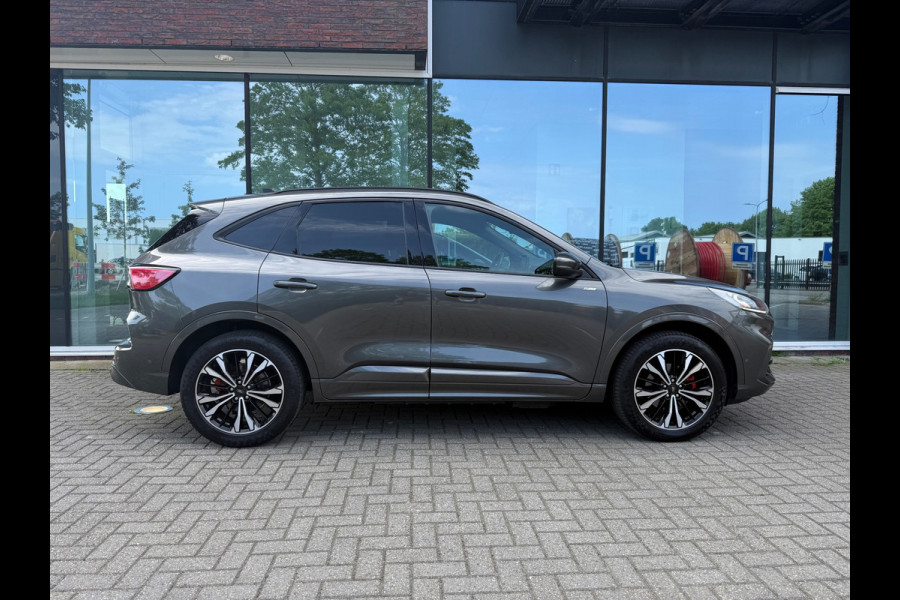 Ford Kuga 2.5 PHEV ST-Line X - Automaat - Navi - E.Trekhaak - Winterpakket