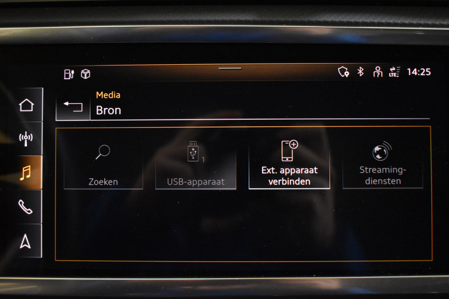 Audi Q3 45 TFSIe 245PK HYBRID S-TRONIC EDITION NAVI/PDC/BLUETOOTH