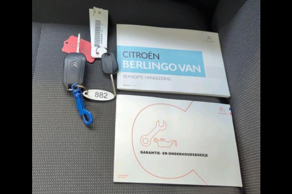 Citroën Berlingo 1.2 Benzine 111PK Euro6 / Distributie is vervangen / Trekhaak / RVS imperiaal  / Schuifdeur / Airco / Pdc./
