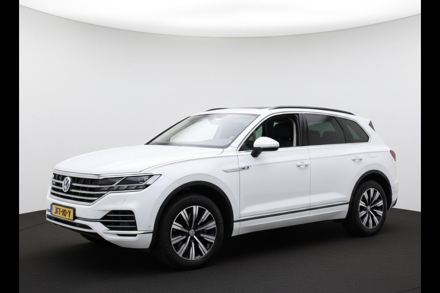 Volkswagen Touareg 3.0 TSi eHybrid ATMOSPHERE 4MOTION TREKHAAK/HEAD-UP/PANORAMADAK