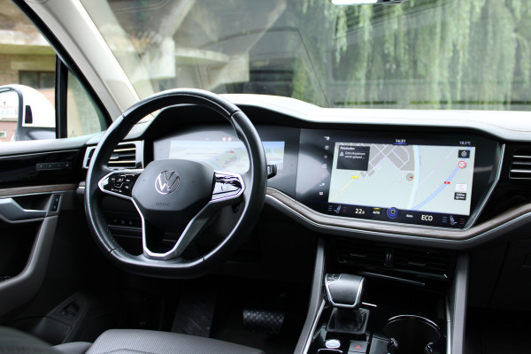 Volkswagen Touareg 3.0 TSi eHybrid ATMOSPHERE 4MOTION TREKHAAK/HEAD-UP/PANORAMADAK