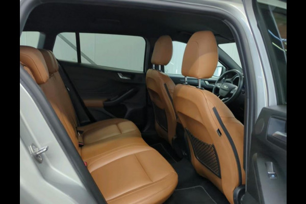 Ford FOCUS Wagon 1.5 Automaat 150PK Active X Business / Trekhaak / Leder / Standkachel / B&O Radio / Pdc+Camera /