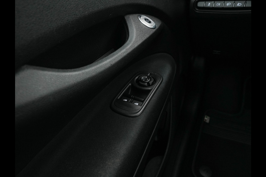 Fiat 500 Action 24 kWh [ 3-Fase ] {SOH-90%} (INCL.BTW) *CARPLAY | DIGI-COCKPIT | DAB | COMFORT-SEATS | ECC | CRUISE*