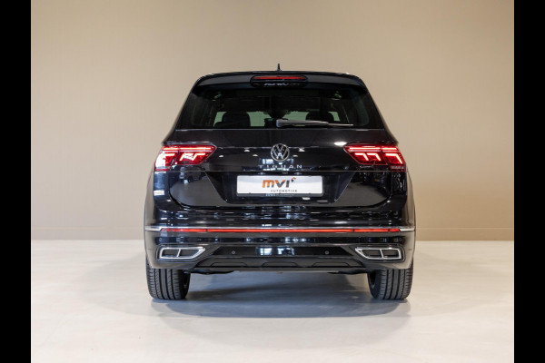 Volkswagen Tiguan 1.5 TSI 2x R-Line / 150pk / Panorama dak / Rondomzicht camera / Leder /