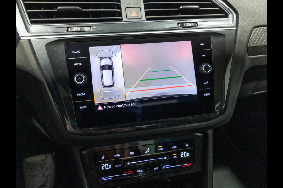 Volkswagen Tiguan 1.5 TSI 2x R-Line / 150pk / Panorama dak / Rondomzicht camera / Leder /